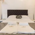 Rhome Plaza Collection